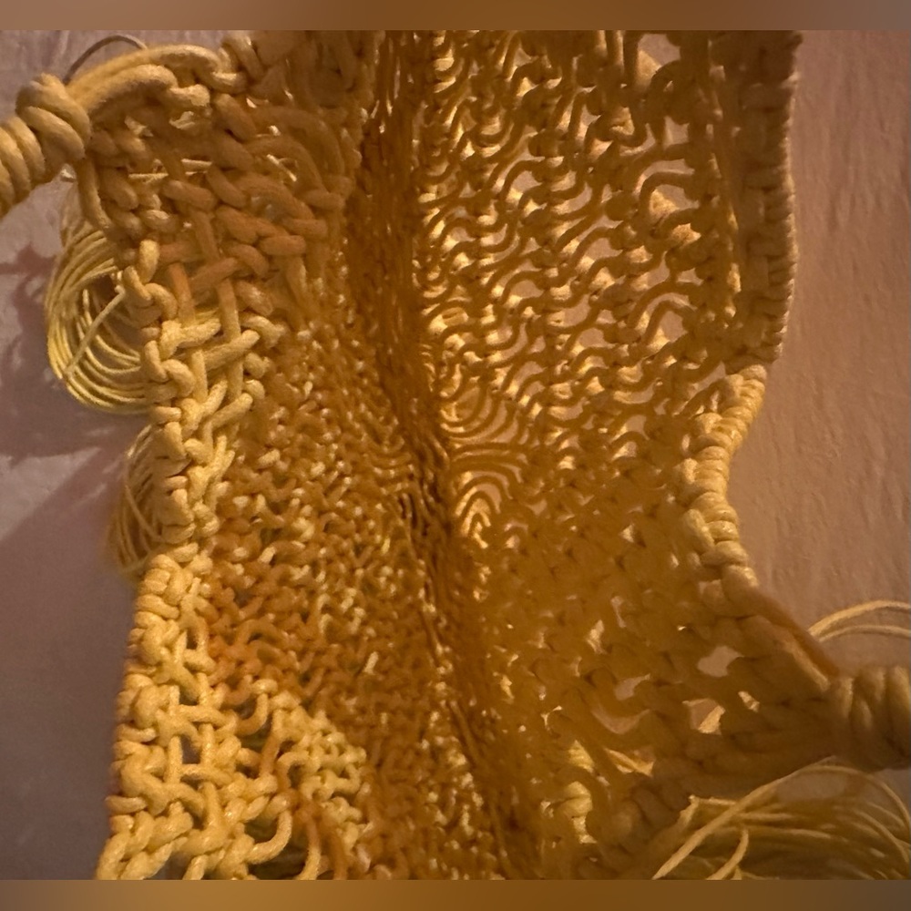 🚨SOLD!!!🚨BOHO Yellow Fringe Macramé Bag NWOT - Picture 5 of 6